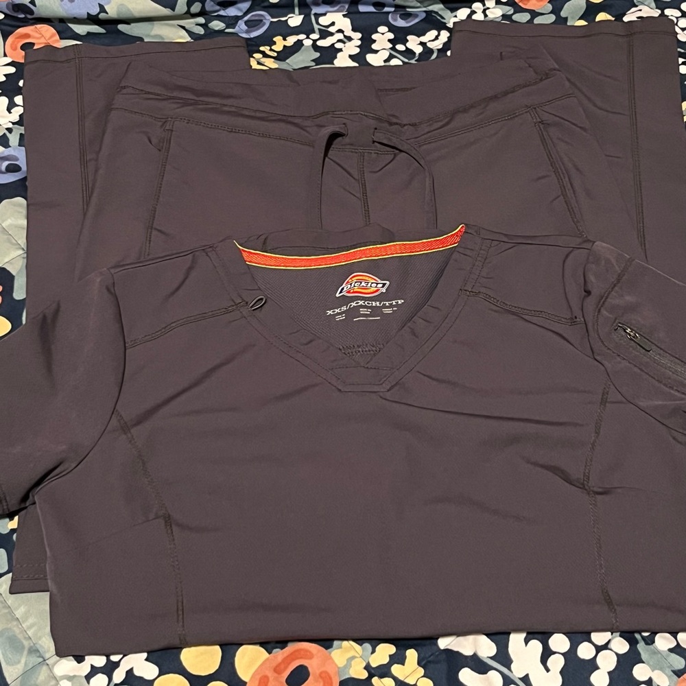 Dickies Dynamix Womens Scrub Set XXS